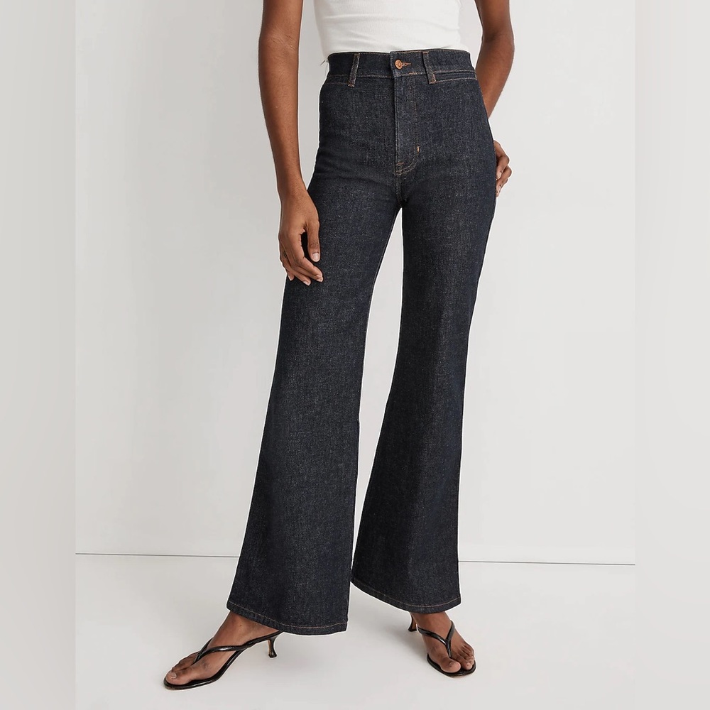 Madewell 11” High Rise Flare - New without Tag